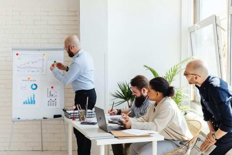 How to Run a Project Review in 20 Minutes